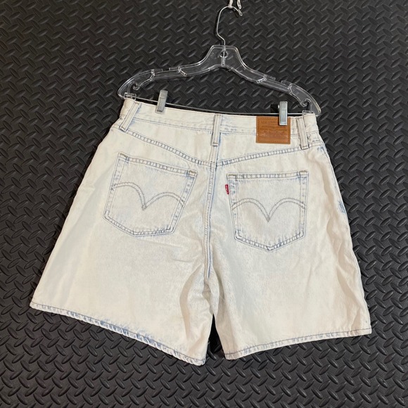 Levi's High Baggy Shorts Blue Light Wash Denim Women's Size‎ W31 - Picture 2 of 9